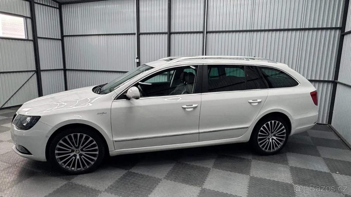 Skoda Superb 2014 photo 5