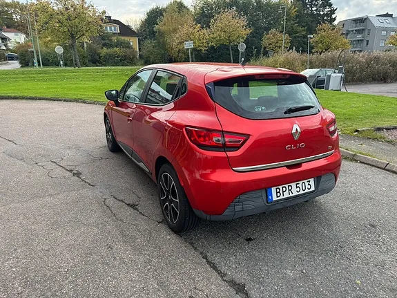 Renault Clio 2015 photo 2