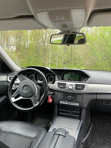 Mercedes-Benz E220 2016 photo 4