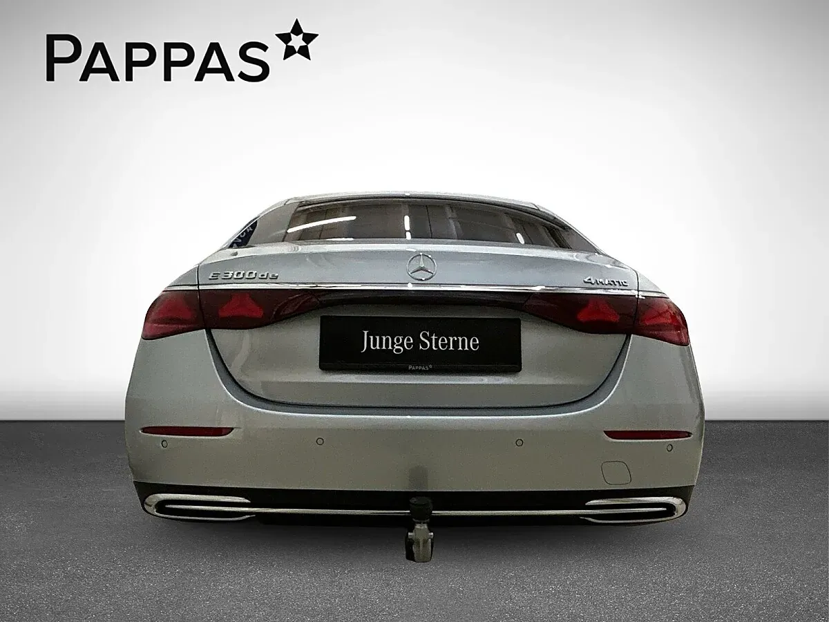 Mercedes-Benz E-Class 2025 photo 5