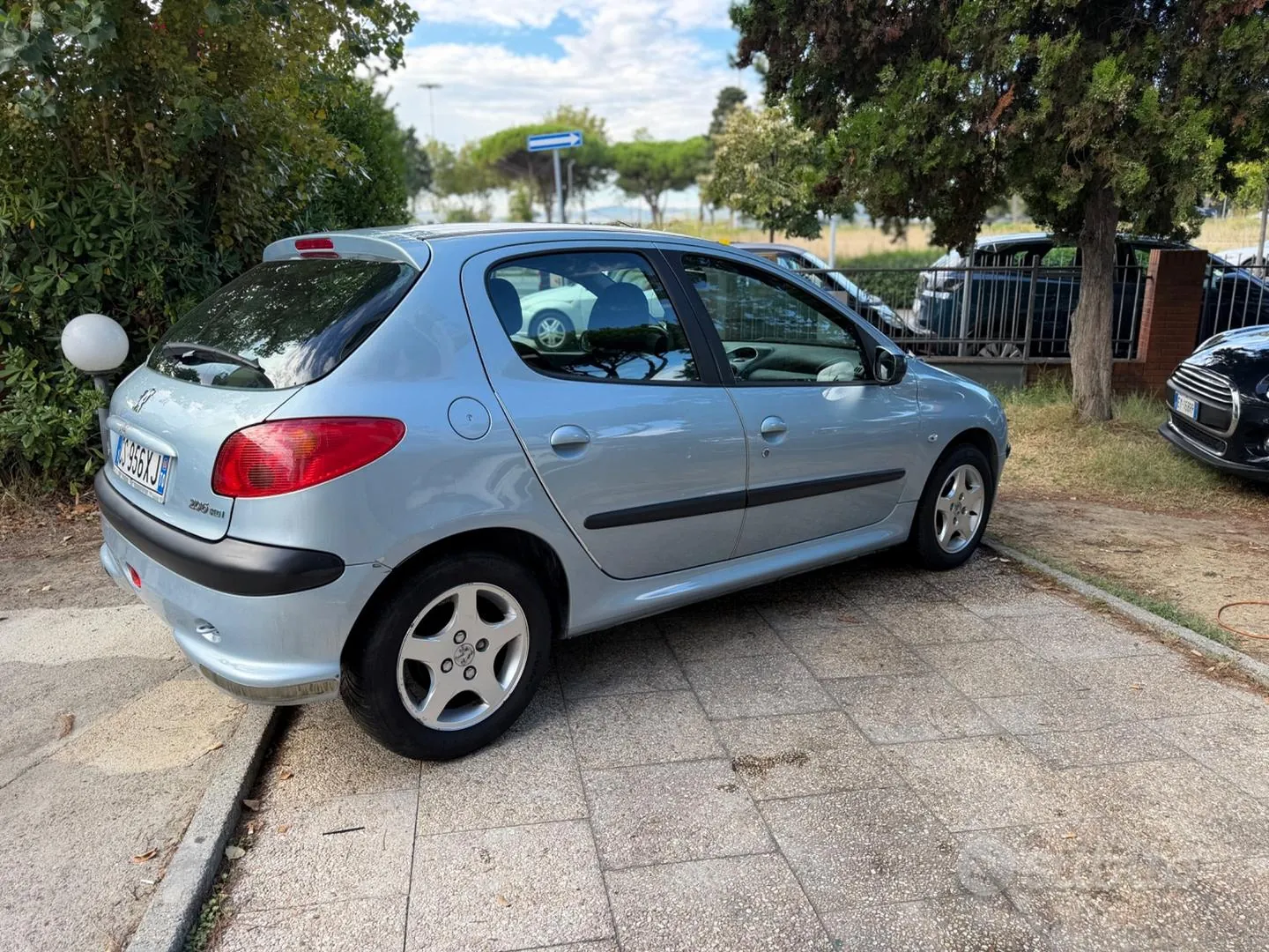 Peugeot 206 2005 photo 5