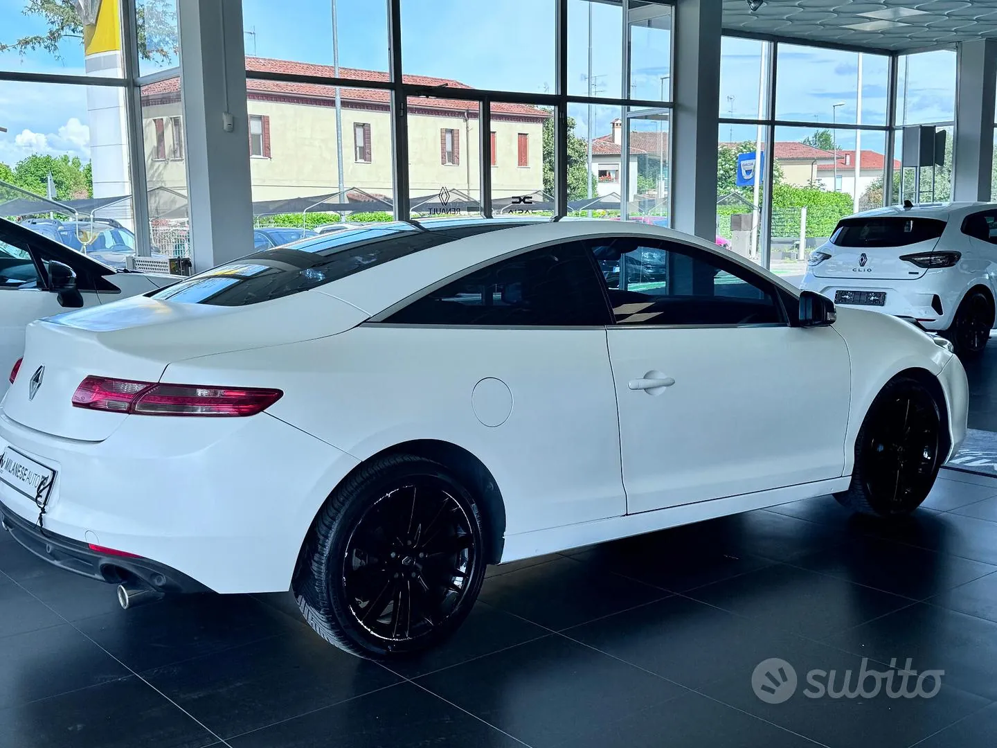 Renault Laguna 2009 photo 4