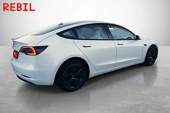 Tesla Model 3 2023 photo 5