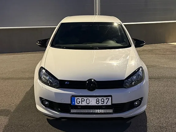 Volkswagen Golf 2012 photo 2