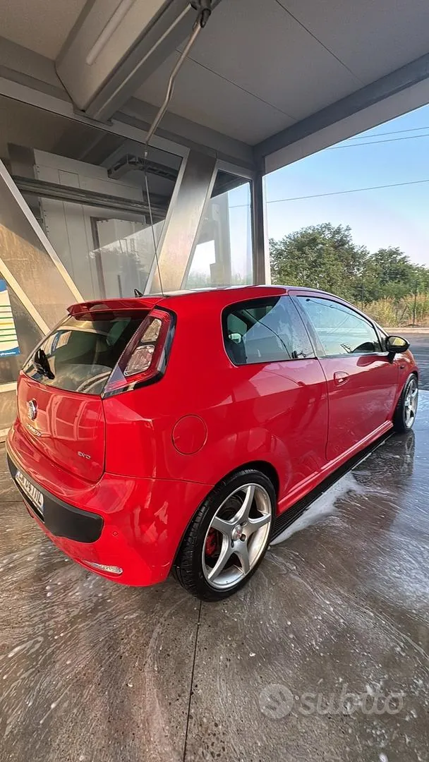Fiat Punto 2010 photo 4