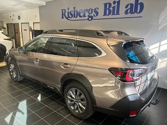 Subaru Outback 2023 photo 4