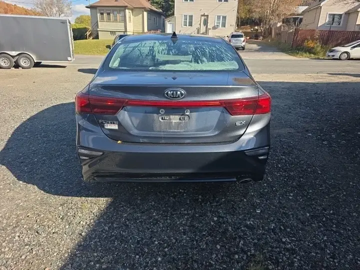 Kia Forte 2020 photo 4