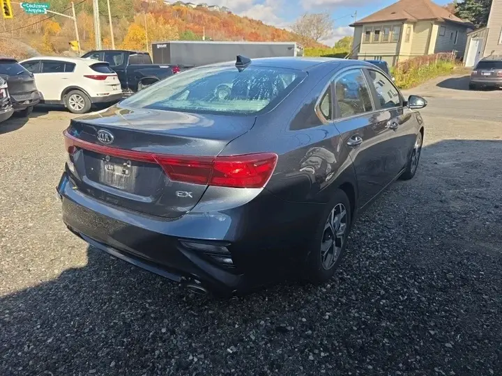 Kia Forte 2020 photo 5