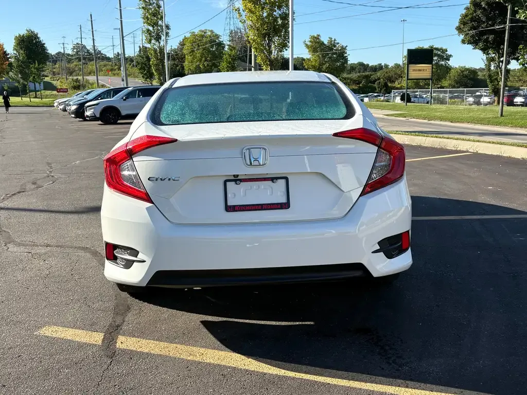 Honda Civic 2017 photo 4