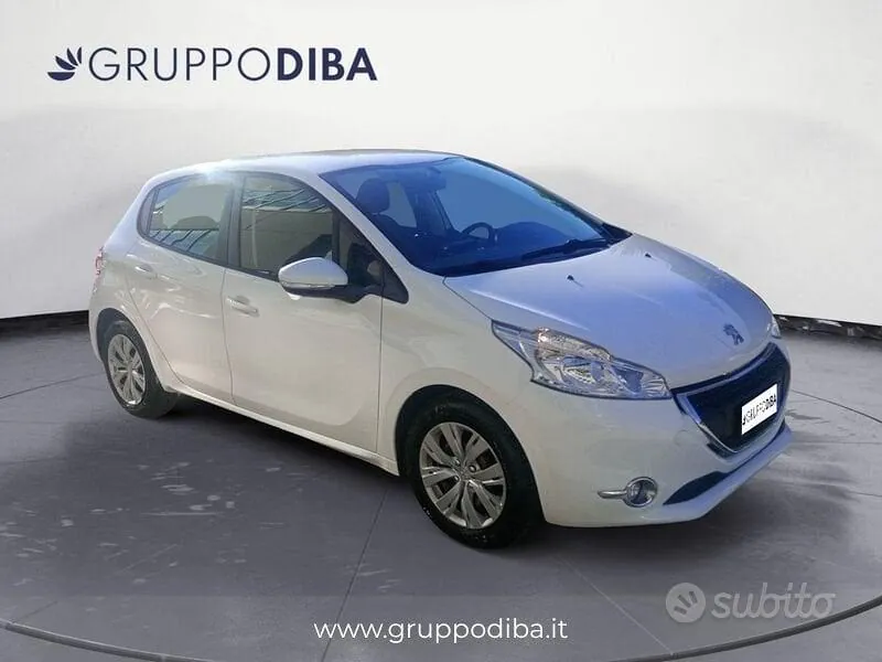 Peugeot 208 2013 photo 3