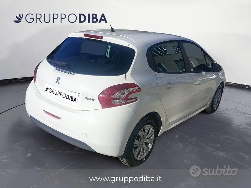 Peugeot 208 2013 photo 5