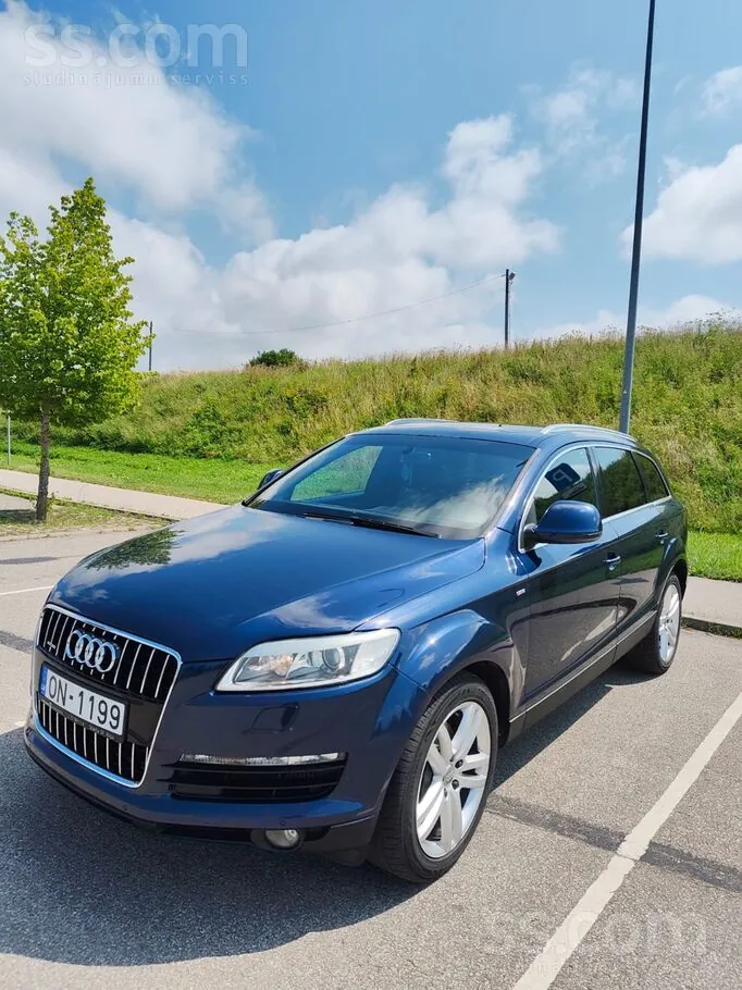 Audi Q7 2008 photo 2