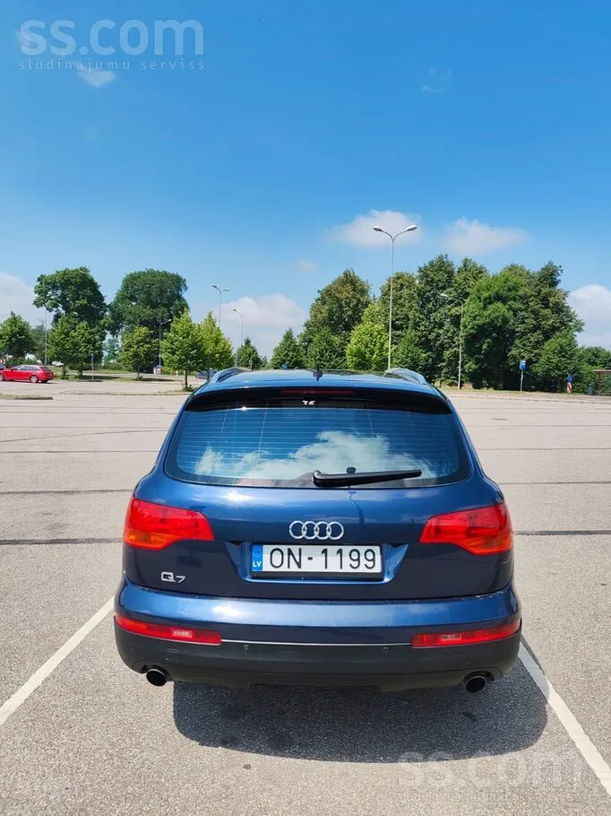 Audi Q7 2008 photo 4