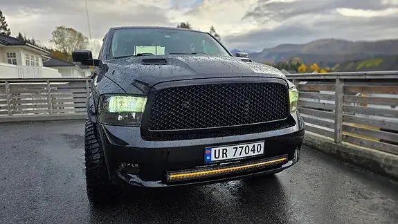 Dodge Ram 2012 photo 2