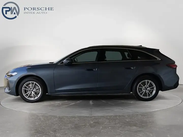 Audi A5 Avant 2025 photo 2