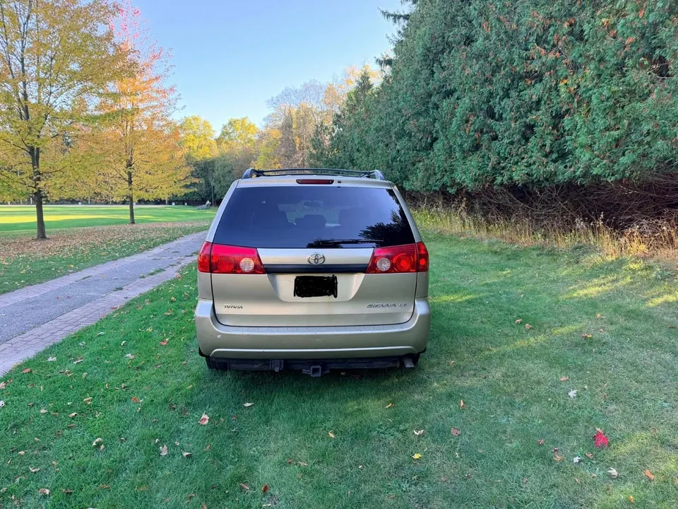 Toyota Sienna 2006 photo 4