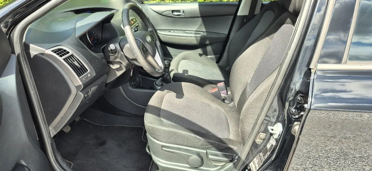 Hyundai I20 2012 photo 5