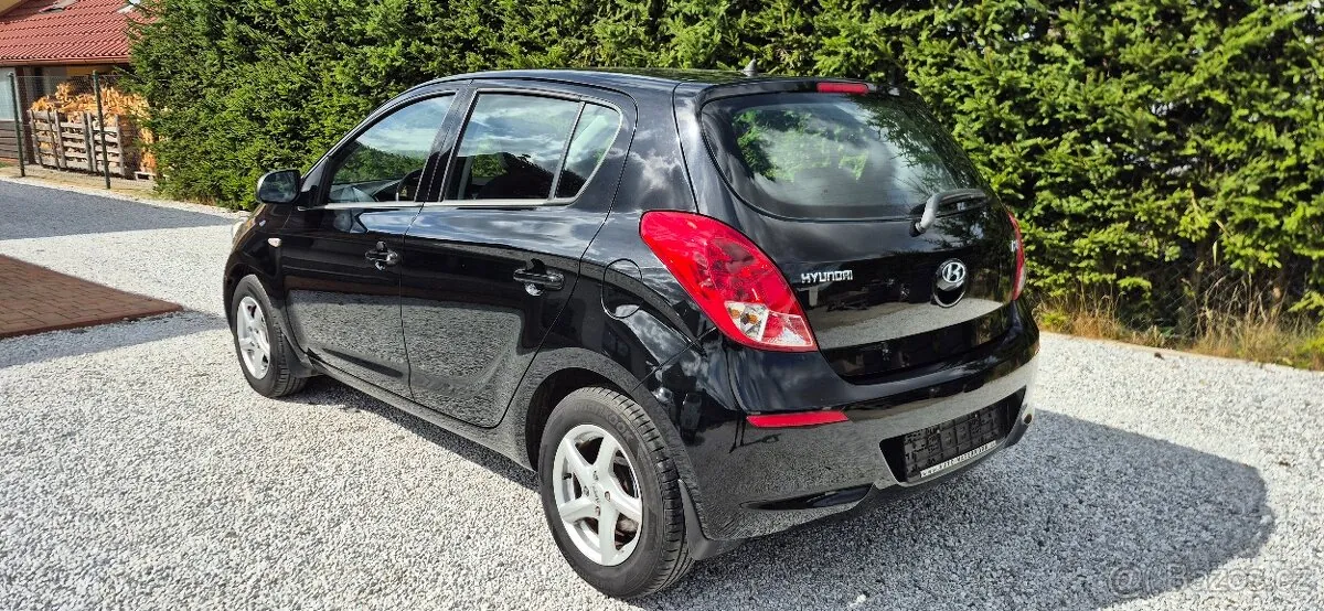 Hyundai I20 2012 photo 4