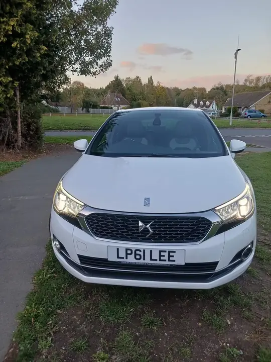 DS Automobiles Ds 4