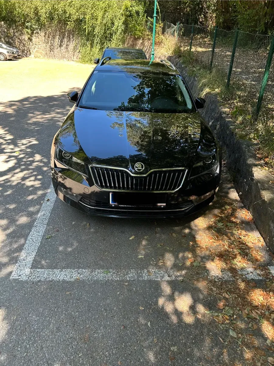 Skoda Superb 2018 photo 2