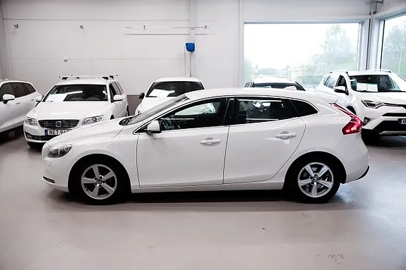 Volvo V40 2014 photo 3