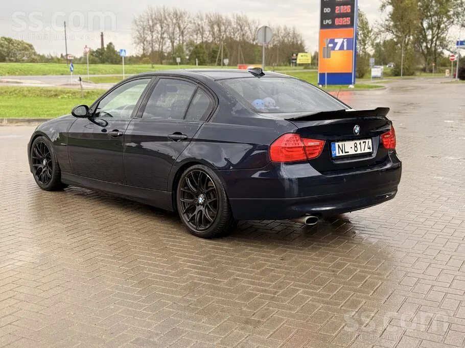 BMW 320 2007 photo 4