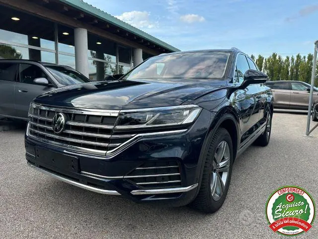 Volkswagen Touareg 2023 photo 3