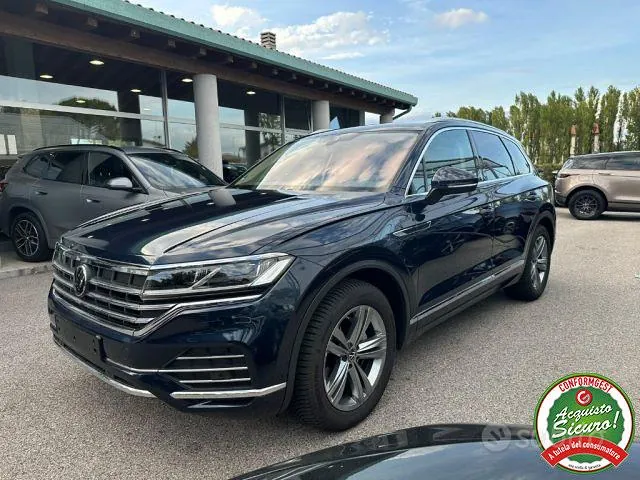 Volkswagen Touareg 2023 photo 2