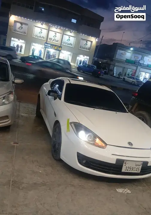 Hyundai Tiburon 2010 photo 4