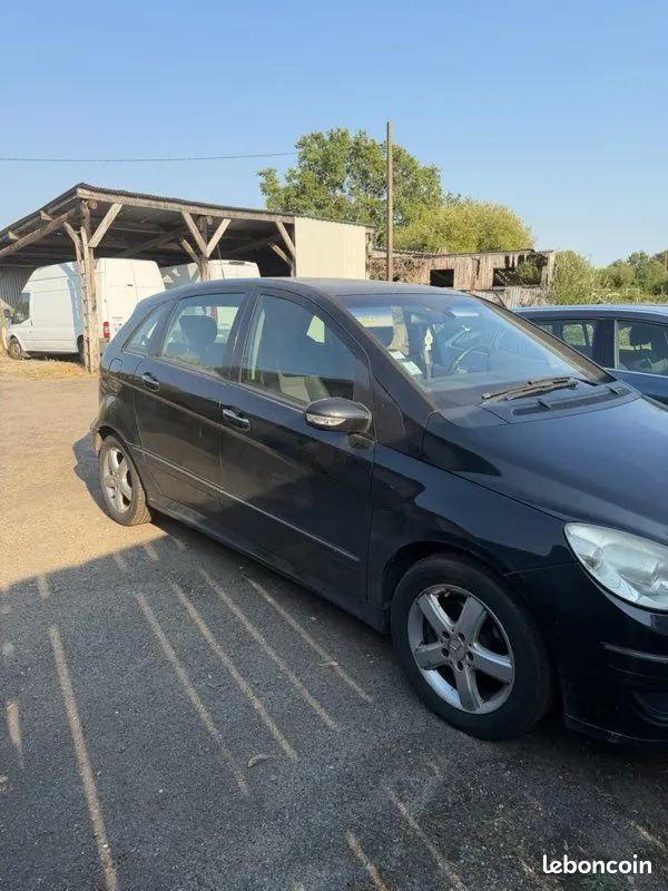 Mercedes-Benz B-Class 2006 photo 2