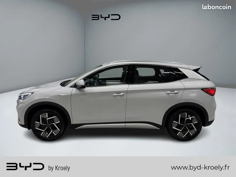 BYD Atto 3 2022 photo 2