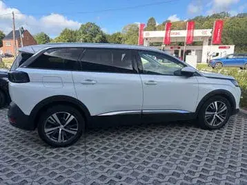 Peugeot 5008 2021 photo 3