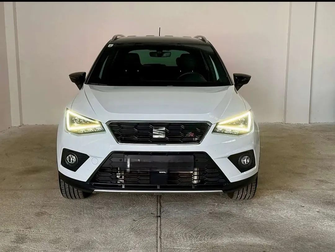 Seat Arona 2021 photo 2