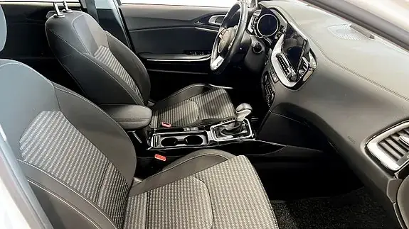 Kia Ceed 2024 photo 3