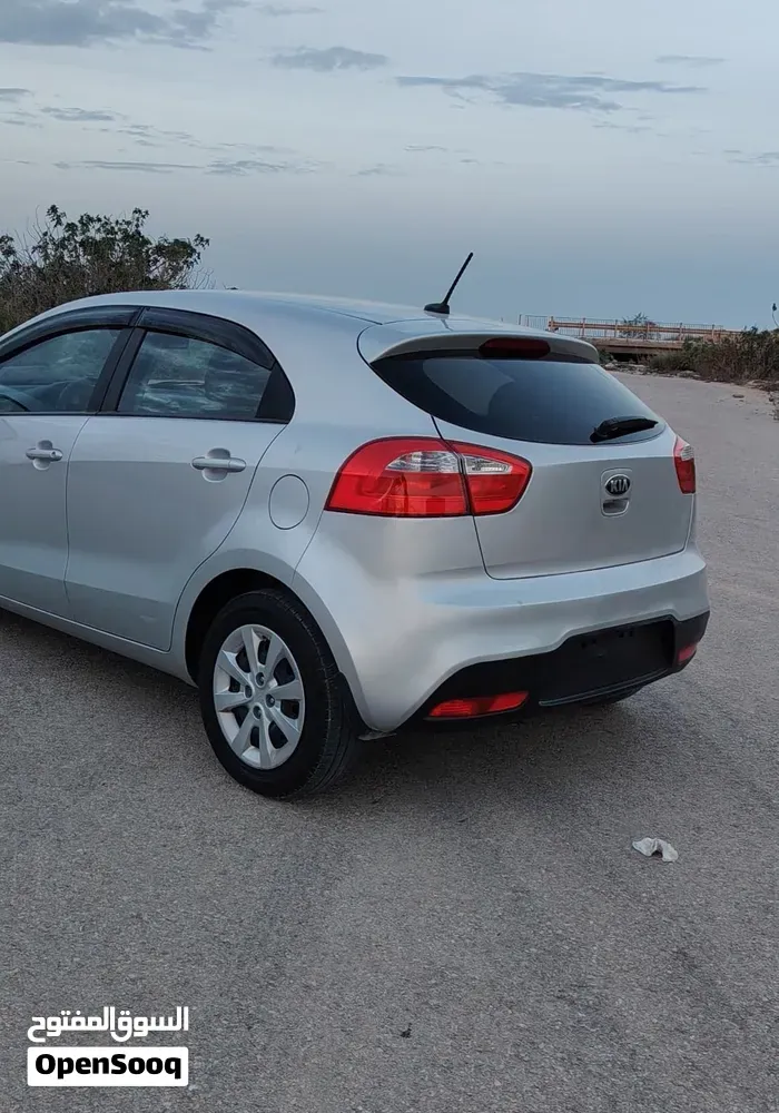 Kia Rio 2014 photo 2