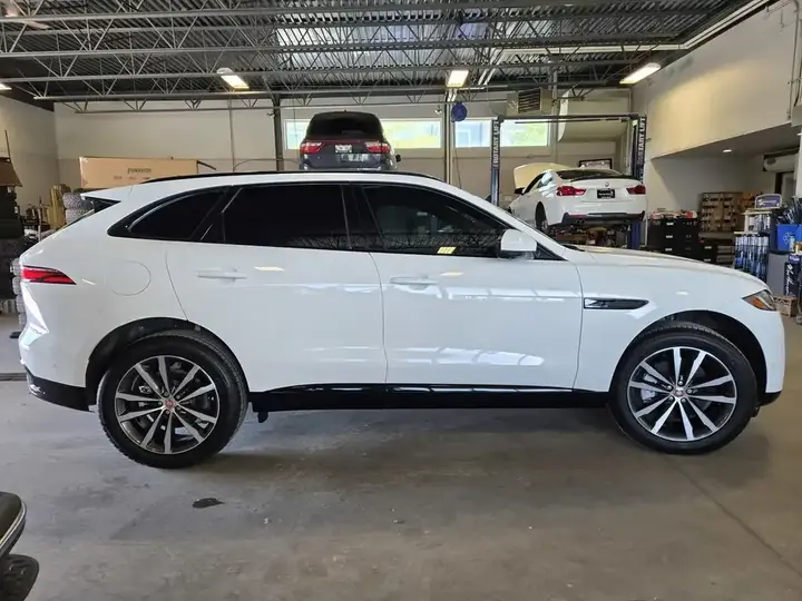 Jaguar F-Pace 2021 photo 4