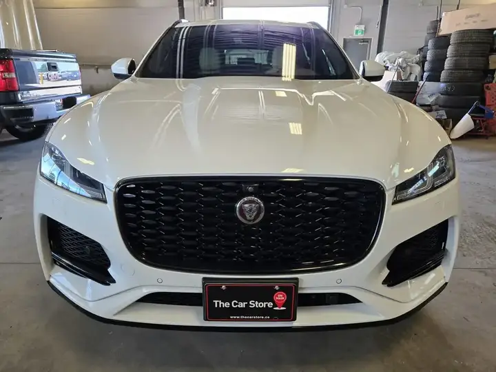Jaguar F-Pace 2021 photo 2