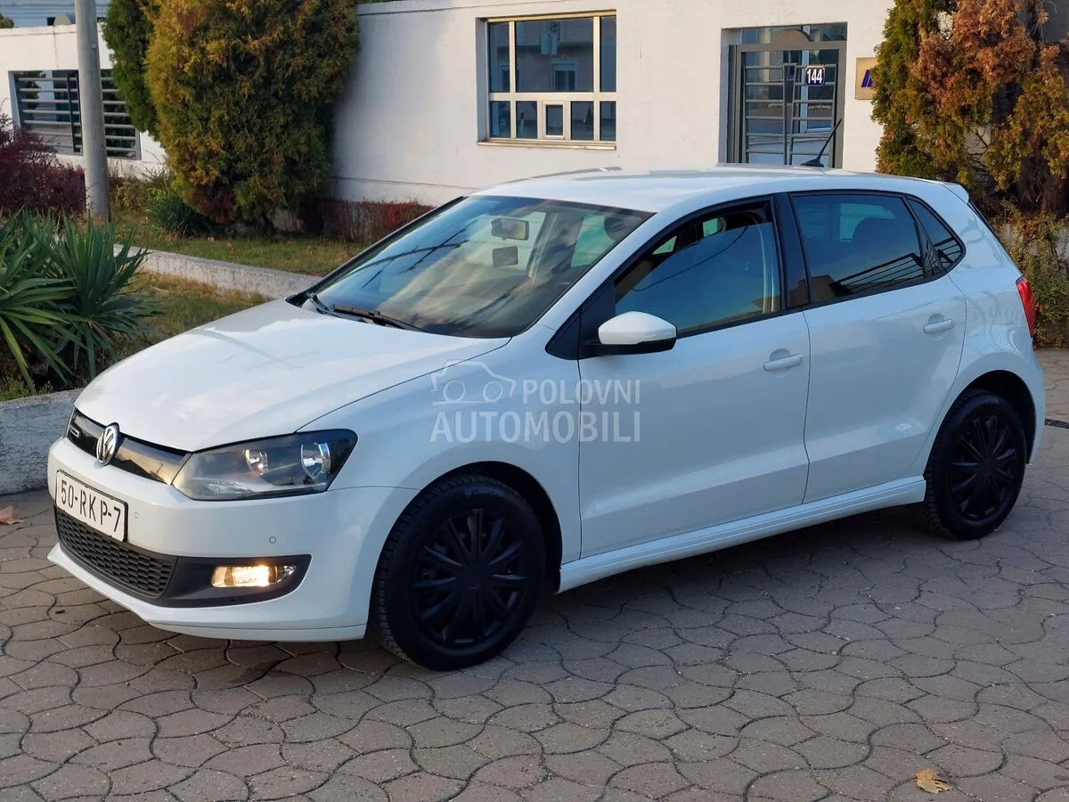 Volkswagen Polo 2015 photo 3