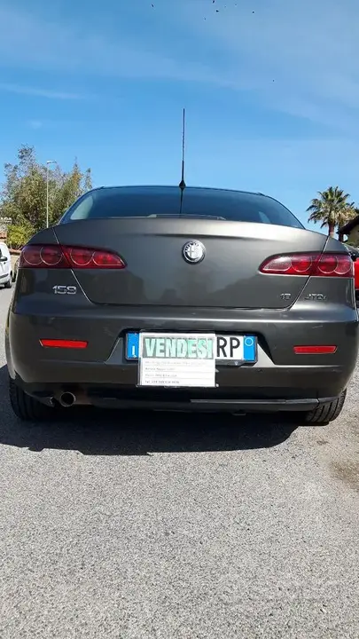 Alfa Romeo 159 2008 photo 4