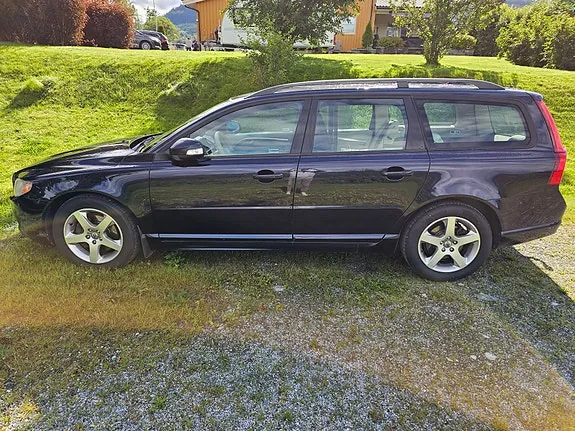 Volvo V70 2008 photo 3