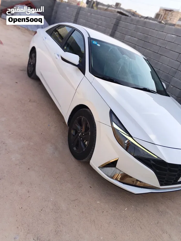 Hyundai Elantra 2023 photo 4