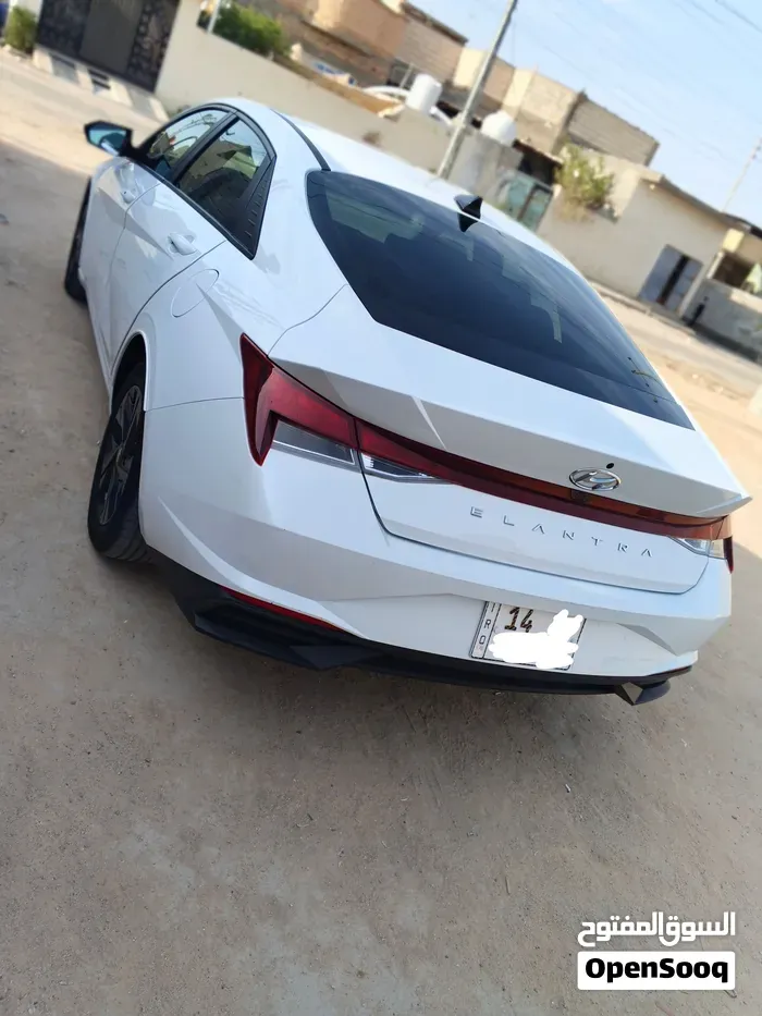 Hyundai Elantra 2023 photo 2