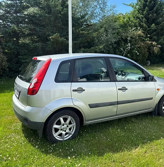 Ford Fiesta 2007 photo 5