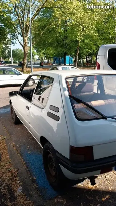 Peugeot 205 1995 photo 3
