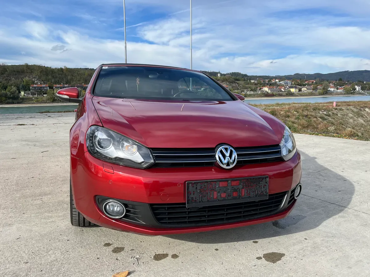 Volkswagen Golf 2011 photo 2