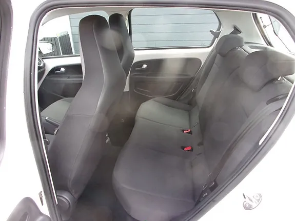 Volkswagen Up 2019 photo 5