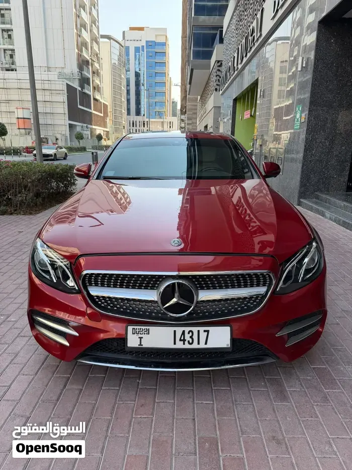 Mercedes-Benz E300 2019 photo 2