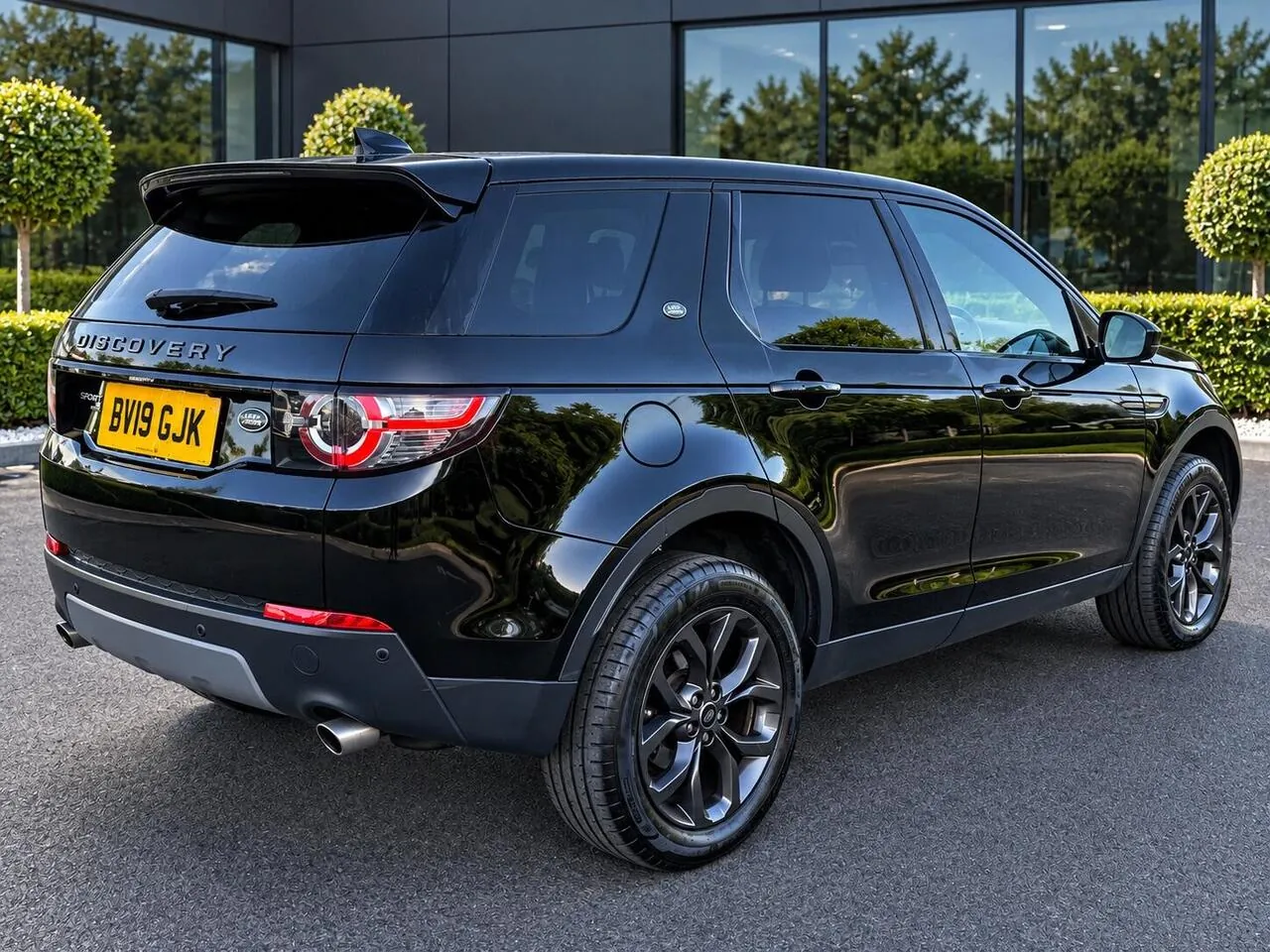 Land Rover Discovery Sport 2019 photo 5
