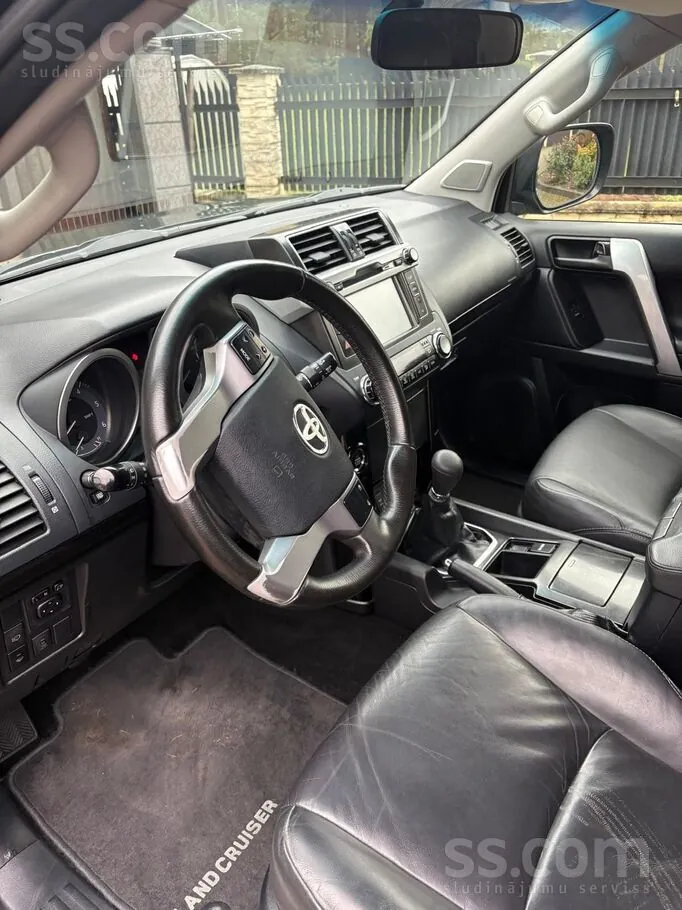 Toyota Land Cruiser 2008 photo 4