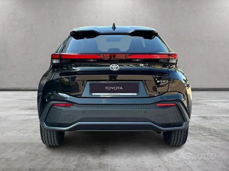 Toyota C-Hr 2025 photo 3